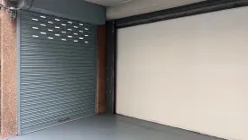 3 Bedroom Commercial for rent in Thung Wat Don, Bangkok near BTS Surasak