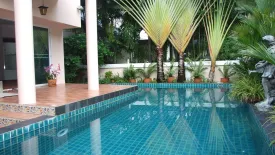 4 Bedroom House for rent in Khlong Tan Nuea, Bangkok