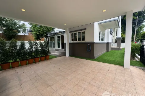 3 Bedroom House for sale in The Exclusive Pattanakarn 32, Suan Luang, Bangkok