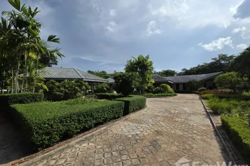 2 Bedroom Villa for sale in Sam Phraya, Phetchaburi