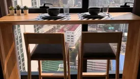 1 Bedroom Condo for sale in Si Phraya, Bangkok near MRT Sam Yan