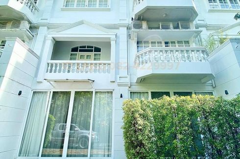 4 Bedroom Townhouse for rent in Prompak Gardens, Khlong Tan Nuea, Bangkok near BTS Phrom Phong