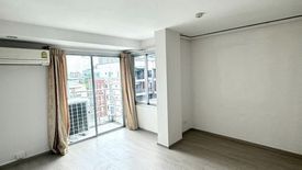 2 Bedroom Condo for sale in Chateau In Town Ratchada 13, Din Daeng, Bangkok near MRT Huai Khwang