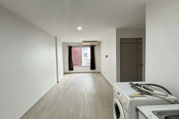 2 Bedroom Condo for sale in Chateau In Town Ratchada 13, Din Daeng, Bangkok near MRT Huai Khwang