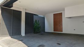 3 Bedroom House for rent in Khlong Tan Nuea, Bangkok