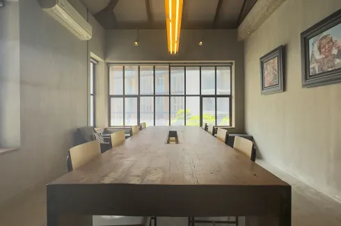 Office for sale in Phlapphla, Bangkok