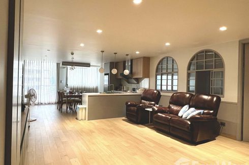 2 Bedroom Condo for sale in Supalai Place, Khlong Tan Nuea, Bangkok near BTS Phrom Phong