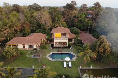 6 Bedroom Villa for sale in Nok Mueang, Surin