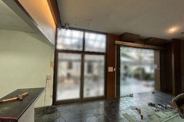 Commercial for rent in Khlong Tan Nuea, Bangkok near BTS Thong Lo