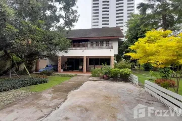 3 Bedroom House for rent in Khlong Tan Nuea, Bangkok near BTS Ekkamai