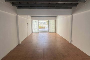 2 Bedroom Townhouse for rent in Bang Chak, Bangkok near BTS Punnawithi