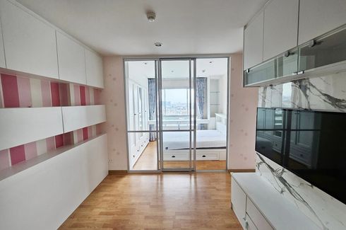 1 Bedroom Condo for rent in Pak Khlong Phasi Charoen, Bangkok near MRT Bang Wa