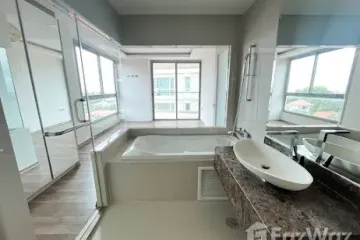 2 Bedroom Condo for sale in The Peak Towers, Nong Prue, Chonburi