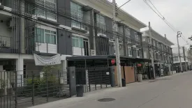 4 Bedroom Townhouse for sale in I Place, Lat Phrao, Bangkok