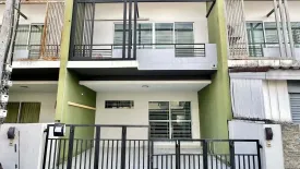 3 Bedroom Townhouse for sale in The Trust Town Wongwaen - Lamlukka, Bueng Kham Phroi, Pathum Thani near BTS Eastern Outer Ring