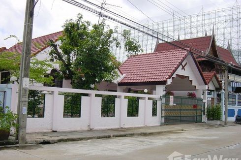 4 Bedroom House for sale in Moo Baan Pla Thong, Bang Kaeo, Samut Prakan near MRT Si Dan