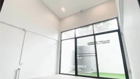 3 Bedroom Townhouse for sale in Thepharak, Samut Prakan near BTS Samrong