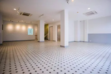 5 Bedroom Commercial for rent in Phra Khanong Nuea, Bangkok near BTS Phra Khanong