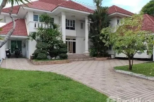 6 Bedroom House for sale in Lakeside Villa 2, Bang Kaeo, Samut Prakan