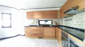 3 Bedroom House for sale in Baan Ladawan Srinakarin, Samrong Nuea, Samut Prakan near MRT Si Bearing