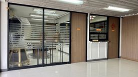 Office for rent in Phraek Sa, Samut Prakan
