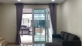 4 Bedroom Townhouse for rent in Samrong Nuea, Samut Prakan near MRT Thipphawan