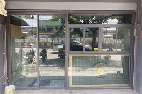 1 Bedroom Townhouse for rent in Bang Khru, Samut Prakan