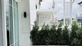 3 Bedroom Townhouse for rent in Samrong Nuea, Samut Prakan near MRT Thipphawan