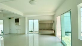 3 Bedroom Townhouse for sale in Indy Prachauthit 90 (3), Nai Khlong Bang Pla Kot, Samut Prakan