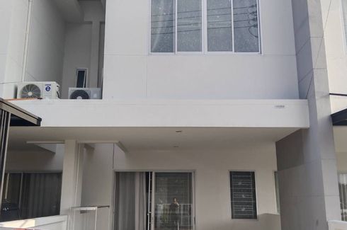 3 Bedroom Townhouse for rent in Garden Place Village, Thep Krasatti, Phuket