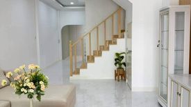 4 Bedroom Townhouse for sale in Parinlak Nawamin, Khlong Kum, Bangkok