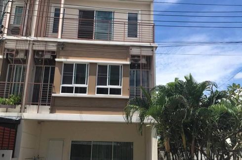 3 Bedroom Townhouse for sale in Villette City Pattanakarn 38, Suan Luang, Bangkok