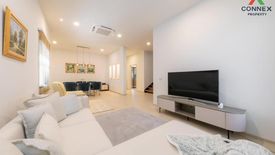 3 Bedroom House for sale in Bowon Niwet, Bangkok near MRT Sanam Luang