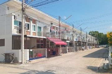2 Bedroom Townhouse for sale in Nong Kakha, Chonburi