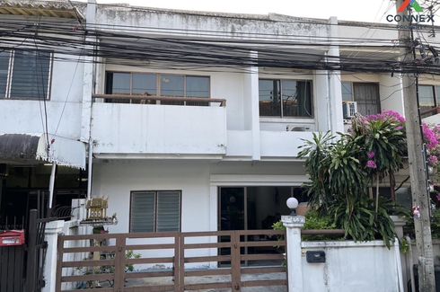 3 Bedroom House for sale in Sam Sen Nok, Bangkok near MRT Sutthisan