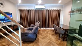 3 Bedroom Townhouse for sale in Sao Thong Hin, Nonthaburi