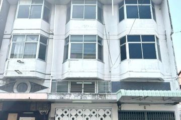 4 Bedroom Townhouse for sale in Sanam Bin, Bangkok