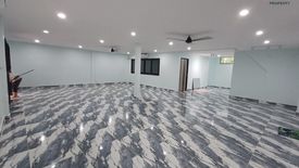 6 Bedroom House for rent in Bang Chak, Bangkok