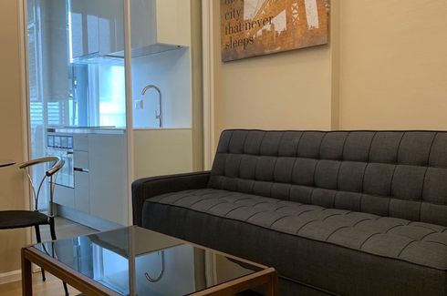 1 Bedroom Condo for rent in The Saint Residences, Chom Phon, Bangkok near MRT Phahon Yothin