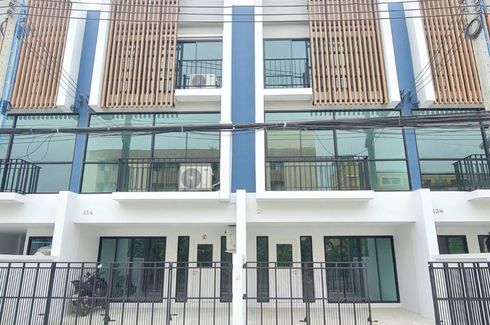 3 Bedroom Condo for rent in Deco Condominium, Bang Na, Bangkok near BTS Bearing
