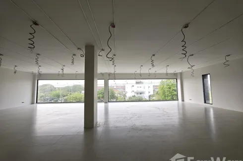 Office for rent in Suan Luang, Bangkok near MRT Phatthanakan