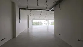 Office for rent in Suan Luang, Bangkok near MRT Phatthanakan