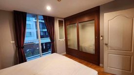 2 Bedroom Condo for sale in Bang Lamphu Lang, Bangkok near BTS Saphan Taksin