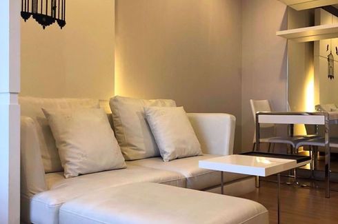 1 Bedroom Condo for rent in Urbano Absolute Sathon - Taksin, Khlong Ton Sai, Bangkok near BTS Krung Thon Buri
