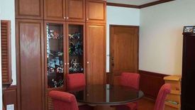 Condo for Sale or Rent in Sathorn House, Silom, Bangkok near BTS Surasak