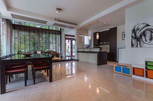 House for rent in Makkasan, Bangkok near MRT Phetchaburi