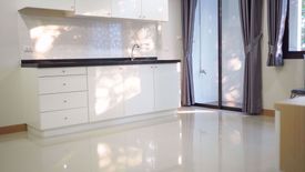 2 Bedroom Condo for sale in Le Rich @ Aree station, Phaya Thai, Bangkok near BTS Ari