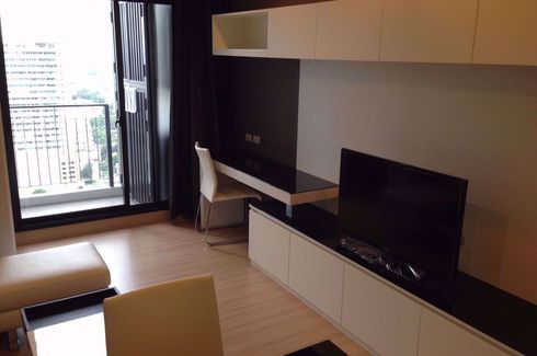 1 Bedroom Condo for rent in Urbano Absolute Sathon - Taksin, Khlong Ton Sai, Bangkok near BTS Krung Thon Buri