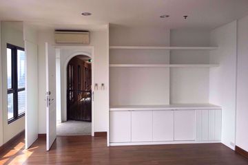 2 Bedroom Condo for sale in The Crest Phahonyothin 11, Phaya Thai, Bangkok near BTS Saphan Kwai