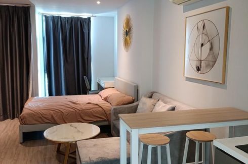 1 Bedroom Condo for rent in RHYTHM Ekkamai, Khlong Tan Nuea, Bangkok near BTS Ekkamai